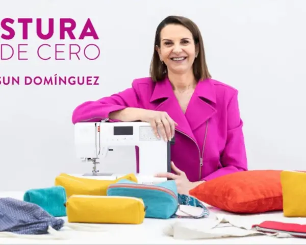 Asun Domínguez te enseña como coser desde cero. Máquina de coser y varios neceseres de tela listos para usar.