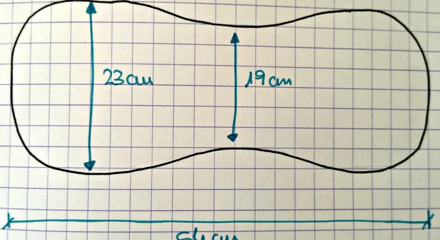 Patrones arrullo bebé medidas: contorno de 54 cm de largo, 23 cm de ancho en los extremos y 19 cm en el centro.